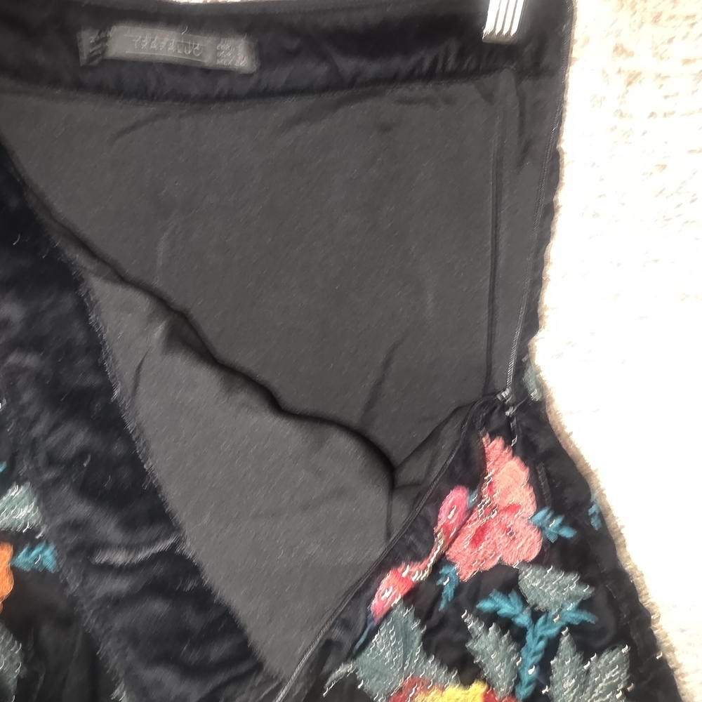 Zara Terez Black High Waist Floral Shorts - Picture 6 of 8